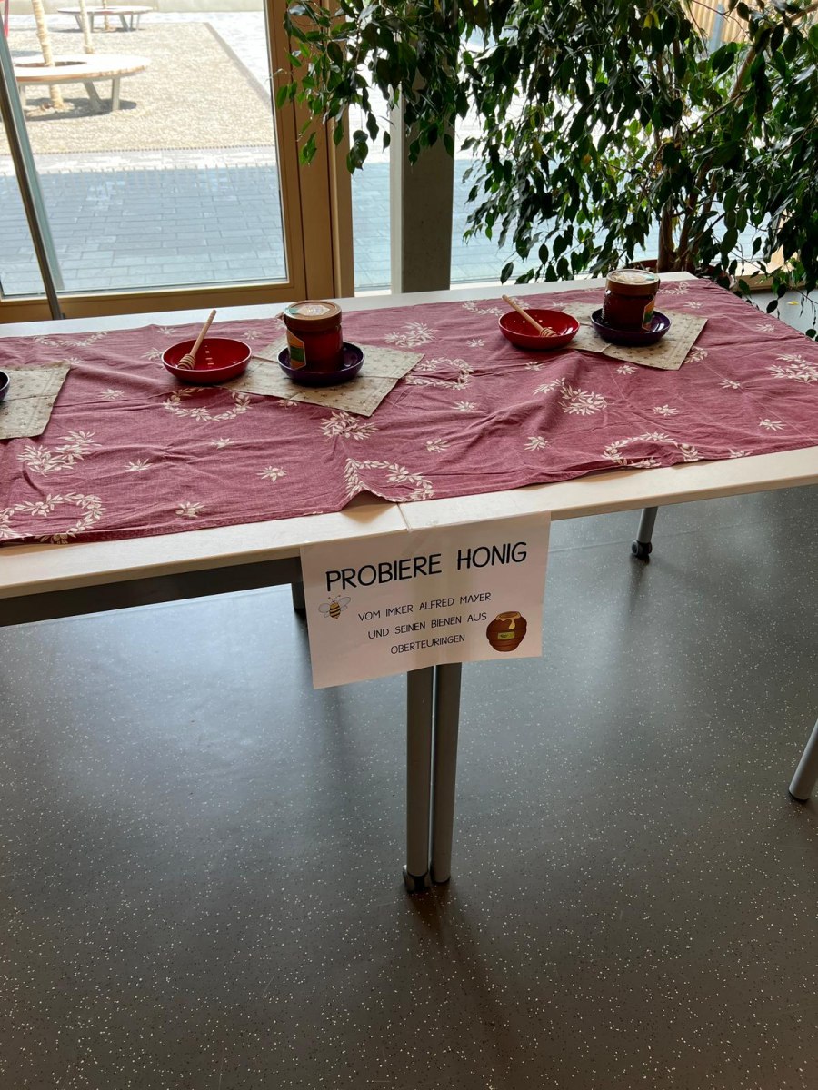 Honig-Probier-Station